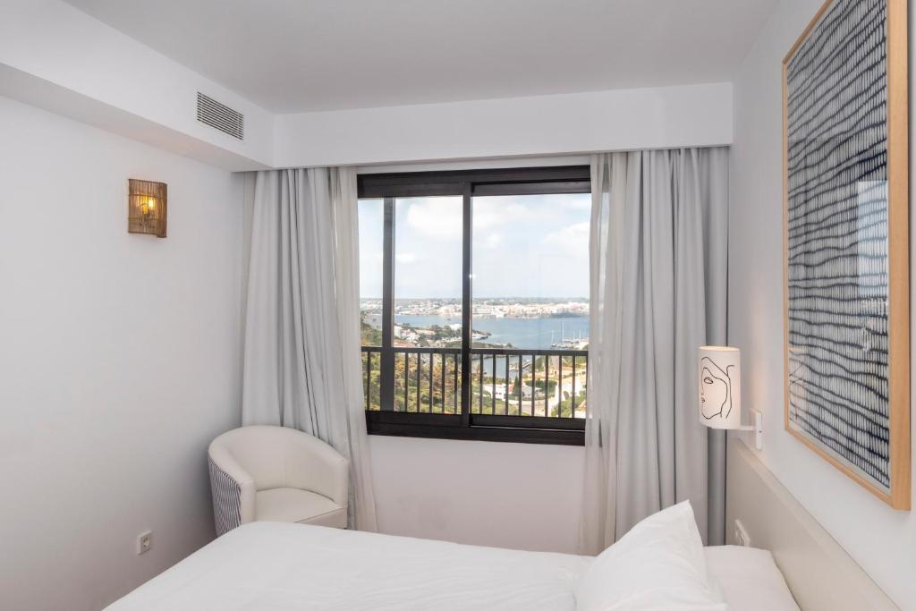 Habitación con vistas de Calallonga Hotel Menorca