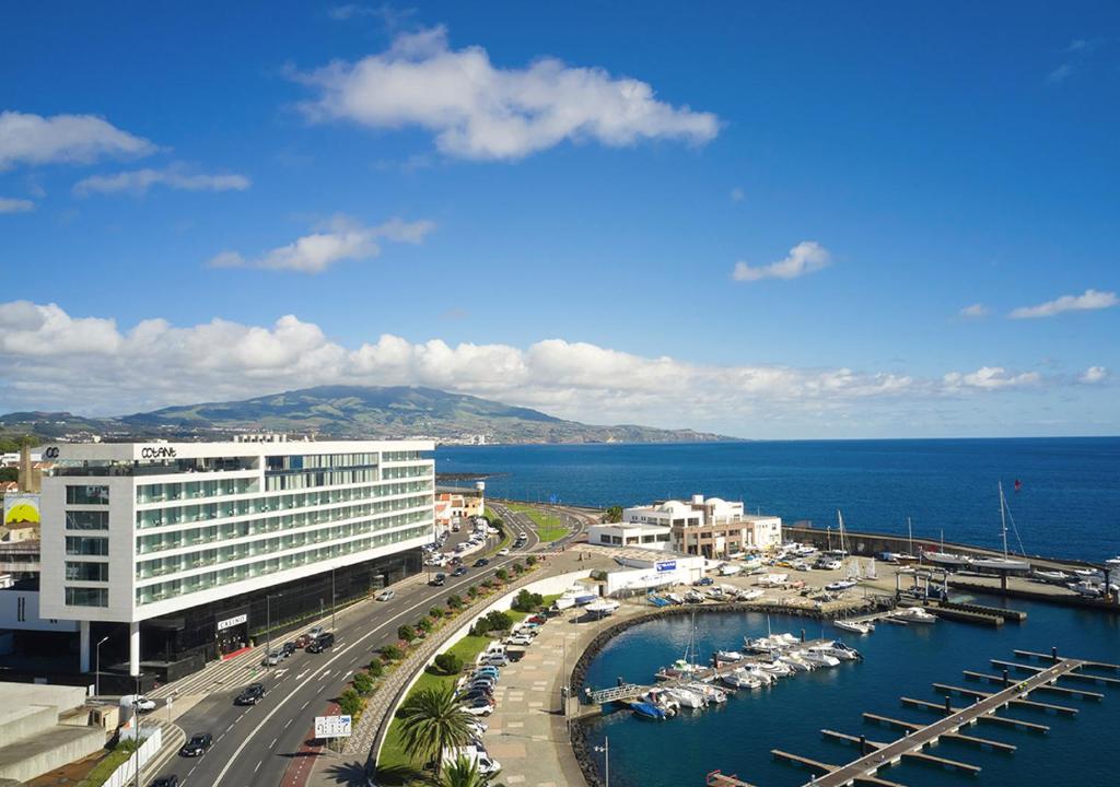 Octant Ponta Delgada: exterior y entorno de la propiedad verificada