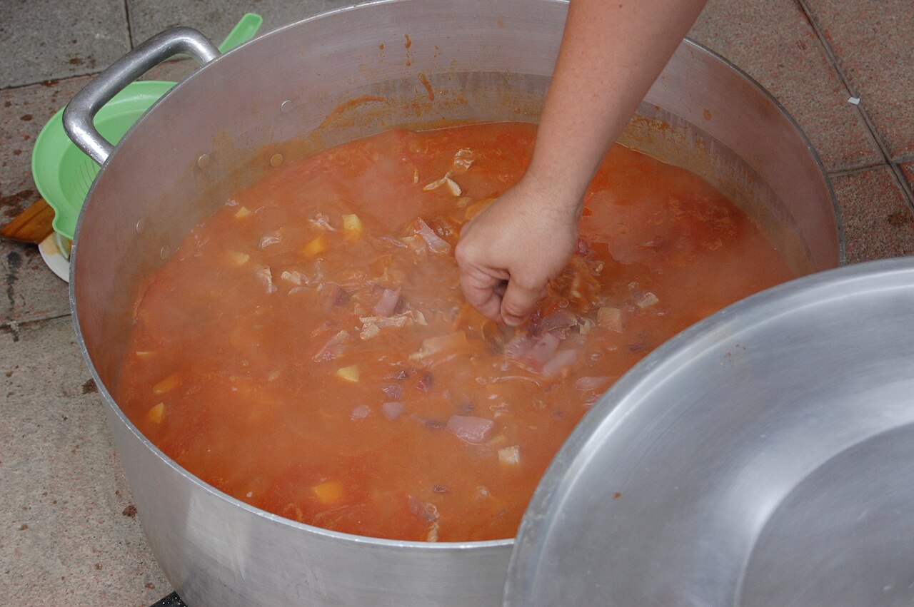 Preparación de marmitako