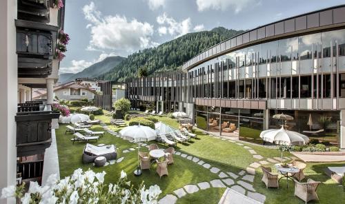Gardena Grödnerhof - Hotel & Spa: espacio común o comedor de la misma propiedad